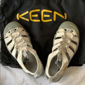 Custom Keen Newport H2